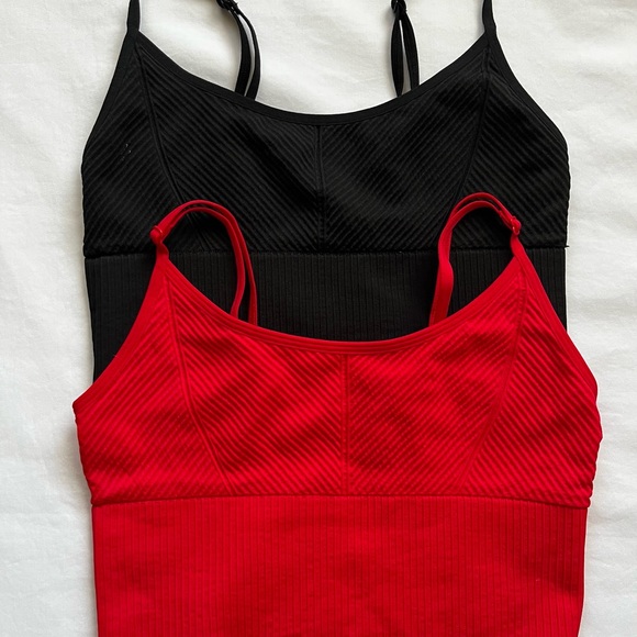 NWOT Set of PINK Victoria's Secret Crop Tops - Picture 2 of 14